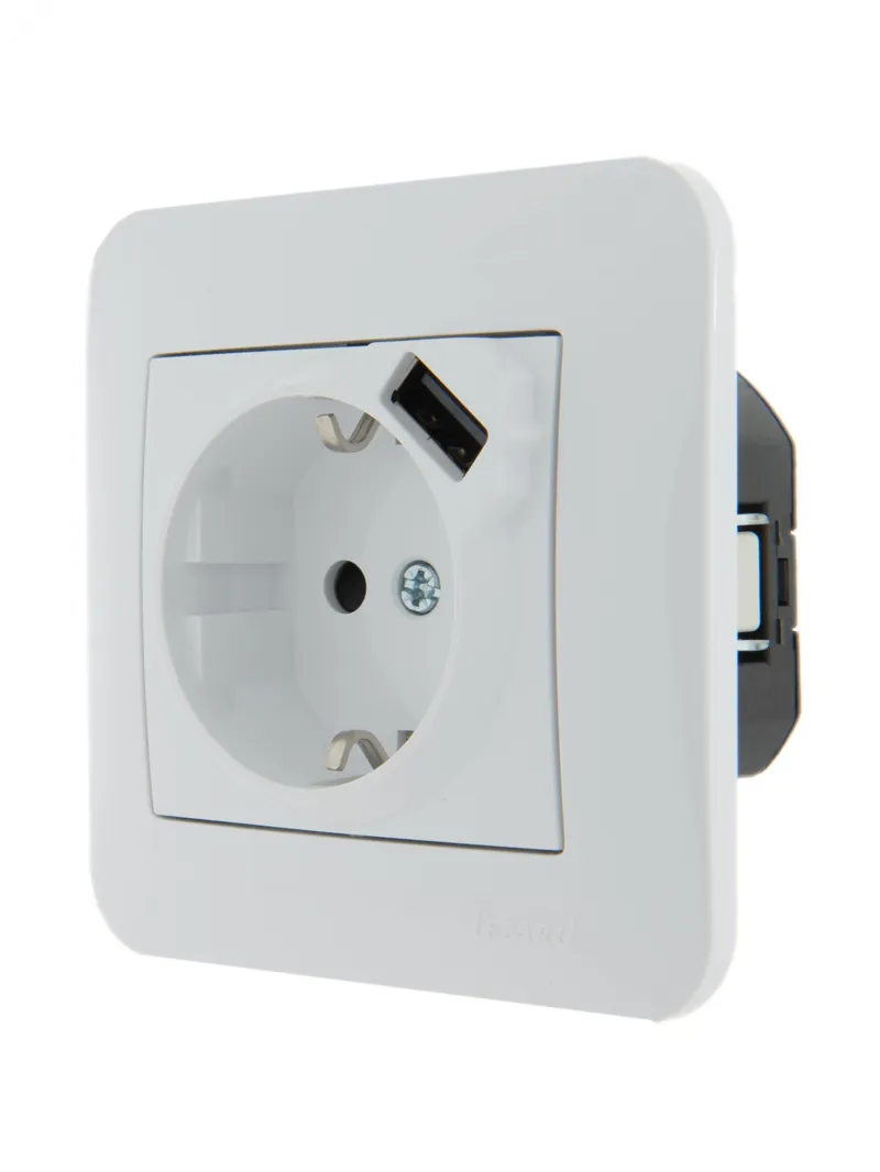 Разетка C/P+USB (701-0202-181)